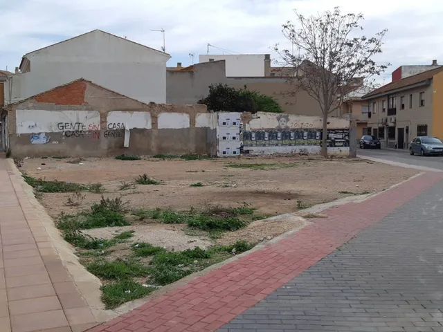 PARCELA  PARA APARTAMENTOS EN LOS ALCÁZARES — 8
