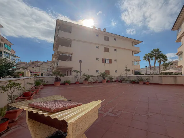 Parquemar! Exclusivo y Único, apartamento tipo bungalow con Colosal Terraza privada en urbanización privilegiada con preciosa piscina comunitaria (400 mts playa) — 9