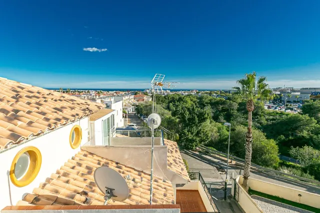 Casa soleada con solárium privado en Playa Flamenca - foto 3