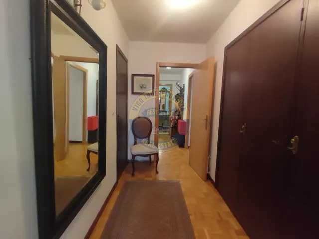 Exclusiva vivienda de gran amplitud en pleno centro de Vigo, entorno Pizarro — 12