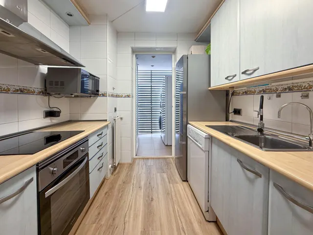 Piso con ascensor, parking y trastero — 17