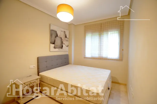 EN RESIDENCIAL CON PISCINA Y GARAJE CERCA DEL MAR — 18