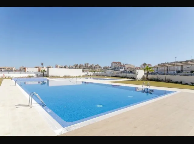 OBRA NUEVA EN TORREBLANCA — 3