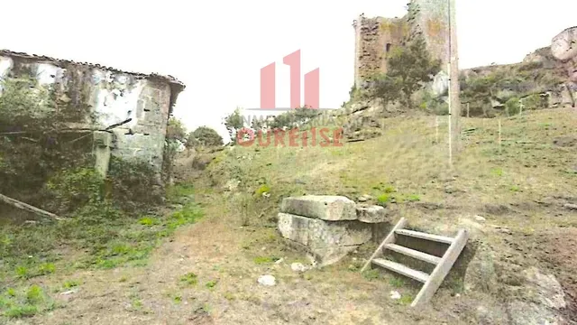 OPORTUNIDAD: CONJUNTO DE EDIFICACIONES PARA REFORMAR AL LADO DE LA TORRE DE SANDIÁS. — 3