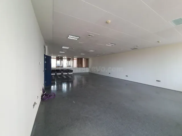 Oficina 569m² en alquiler - Tarazona - foto 4