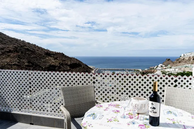 Ubicación de ensueño con sol y fantásticas vistas al mar — 6
