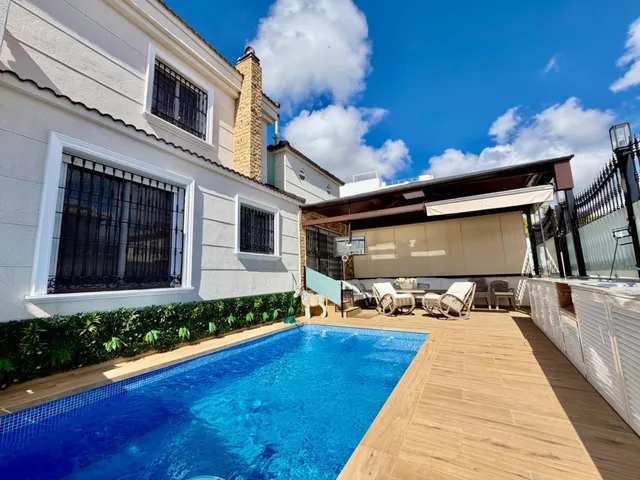 Casa 4 habitaciones 189m² en venta - La Zenia — 43