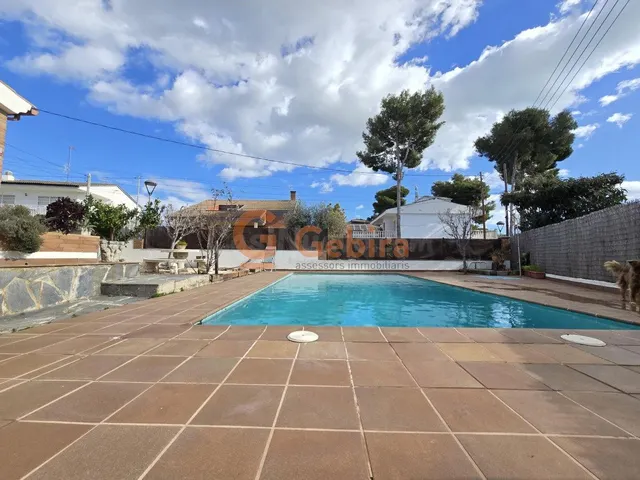 CASA INDEPENDIENTE CON PISCINA PRIVADA EN SEGUR DE CALAFELL - foto 4