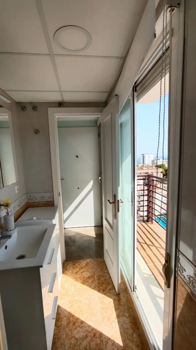 Ático dúplex con vistas panorámicas en benamádena — 6