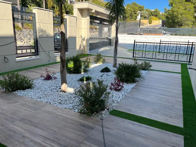 Se venden 2 maravillosas viviendas de obra nueva, zona Sierra Cortina- PRECIO NEGOCIABLE — 43