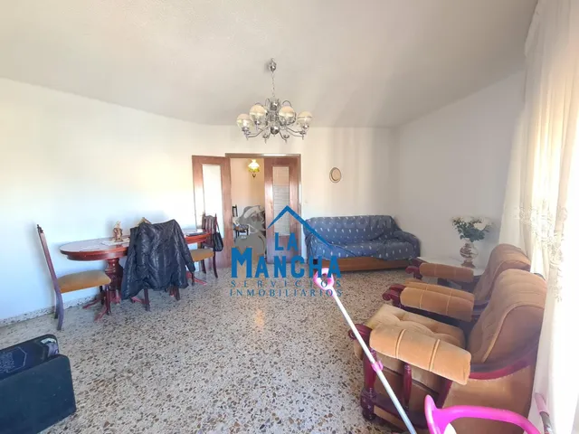 *185.000€* INMOBILIARIA LA MANCHA VENDE PISO EN ZONA CAÑICAS - foto 2