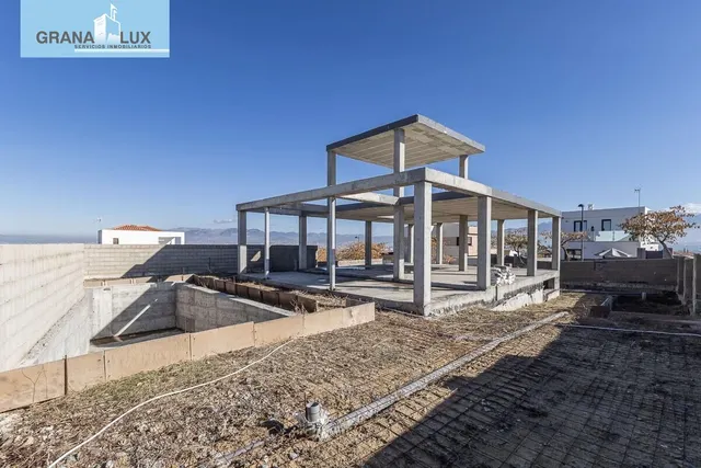 Parcela exclusiva con estructura de Chalet independiente y piscina en Urb. El Montecillo, Las Gabias — 15