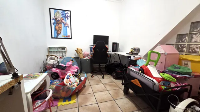 Casa adosada con amplios espacios interiores y exteriores, próxima a María Guerrero — 17