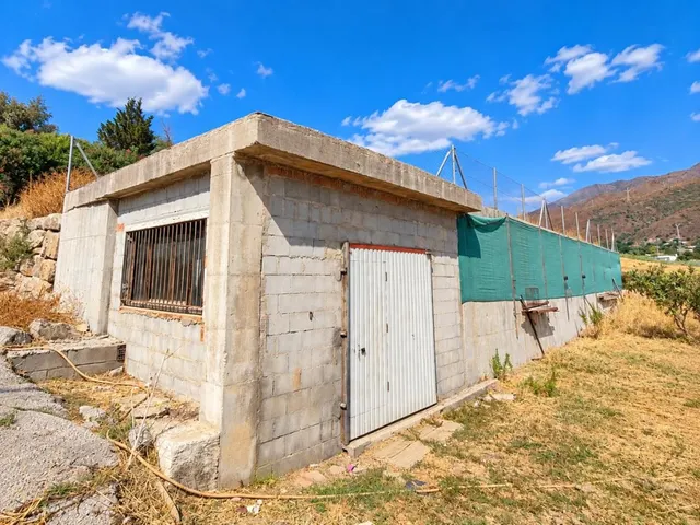 VENTA DE EXCEPCIONAL FINCA RÚSTICA CON GRAN PARCELA Y EDIFICACIONES EN ESTEPONA — 13