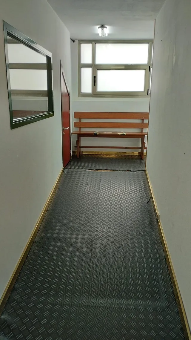 LOCAL ACONDICIONADO EN ALQUILER PARA ACADEMIA — 13