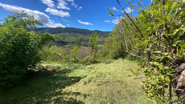 Gran Casa  para rehabilitar en pueblo tranquilo del pirineo — 18