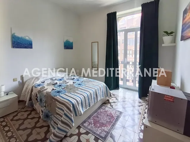 Piso en Alquiler Temporal en Ruzafa con reforma que respeta la arquitectura tradicional de la zona y con mucha luz — 15