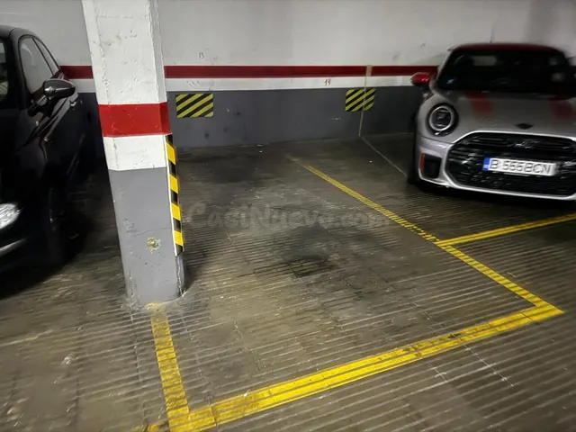 Plaça de parking - C/Santa Perpètua (Lesseps) — 3