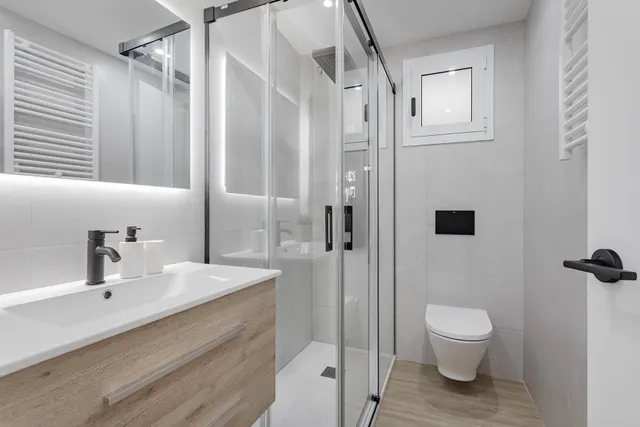 EXCLUSIVO PISO DE 153m2 CON 5 DORMITORIOS — 27
