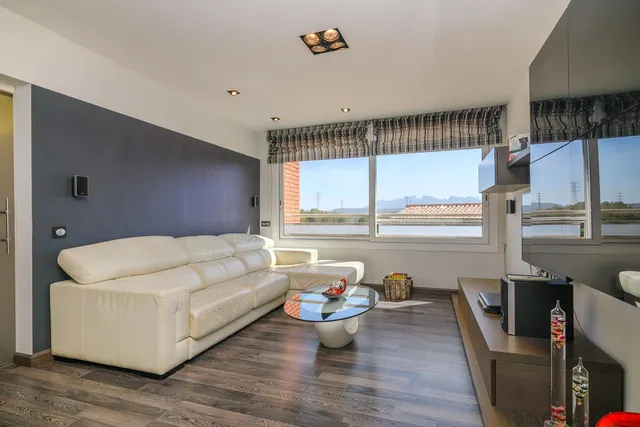 Exclusividad y diseño: 2º piso con ascensor, parking y suite de lujo — 14