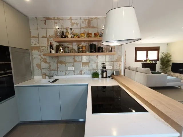 Villa 5 habitaciones 256m² en venta - Zona Pueblo — 41