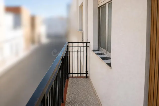 ALMAZORA: 214 M2, CINCO DORMITORIOS Y UNA VIVIENDA QUE PUEDE - foto 4