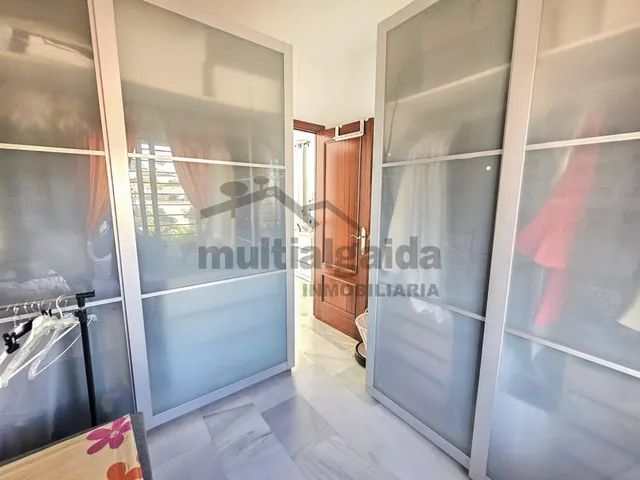 Casa independiente en camino sevilla — 37