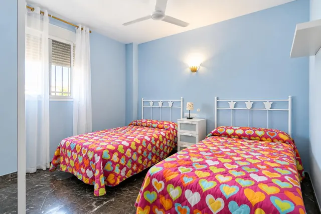 EN ALQUILER APARTAMENTO CON AMPLIA TERRAZA Y VISTAS AL MAR — 11