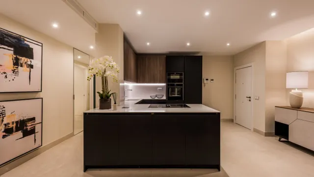 APARTAMENTO TOTALMENTE REFORMADO CON VISTAS DESPEJADAS AL MAR EN VENTA EN BAHÍA DEL VELERÍN, ESTEPON — 18
