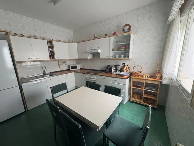 GRAN VIVIENDA DE CINCO DORMITORIOS Y DESPACHO, EN PLENO CENTRO, MUY CERCA DE LAS TENDILLAS, GARAJE INCLUIDO!!!! — 8