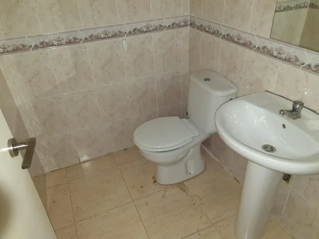 Venta de local — 24