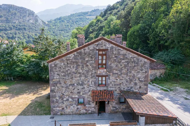 Complejo turístico en venta en cabrales: 32 habitaciones y 96 plazas entre los picos de europa y la costa asturiana — 15