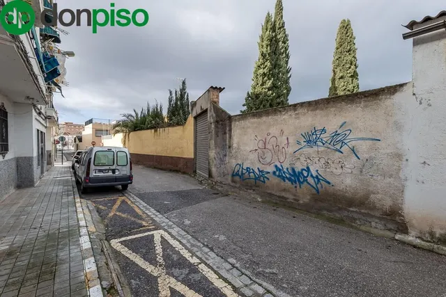 Casa con Parcela a Reformar en Granada — 34