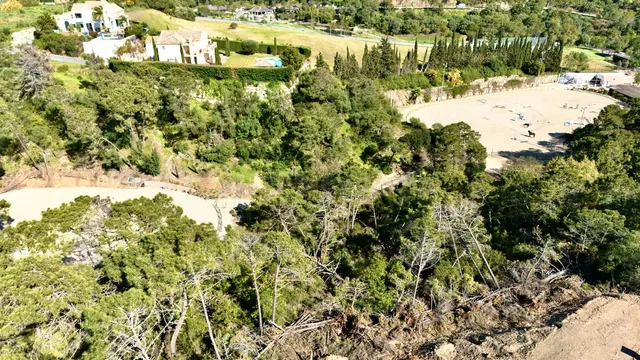 Parcela única en Benahavís para proyecto residencial exclusivo — 3
