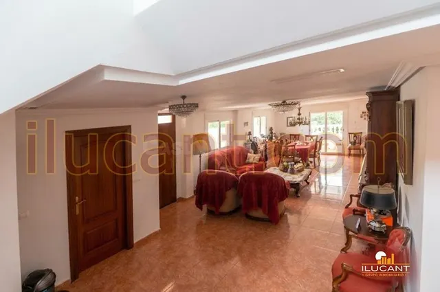 ***SIN COMISION DE INMOBILIARIA*** LAS PAULINAS. Ubicación inmejorable – A solo 5 minutos de Alicante y 12 minutos de Playa de San Juan — 11