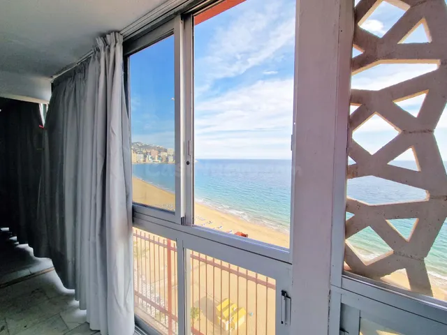 Apartamento de 2 dorm en 1ra línea de Levante - foto 5