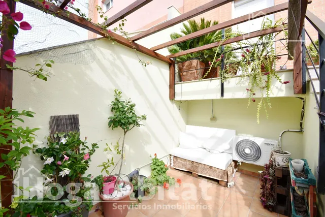 PRECIOSO ADOSADO EN URBANIZACIÓN CON PISCINA, GARAJE Y TERRAZA — 20