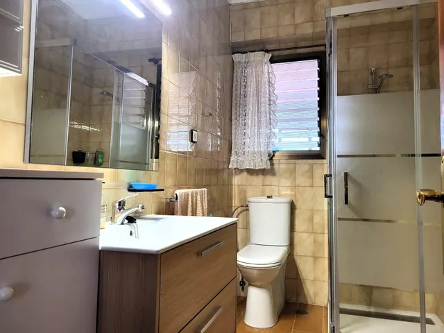 PISO DE GRANDES DIMENSIONES 4HAB EN ALTOZANO — 8