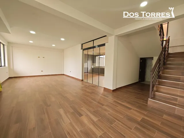 $us.- 129.500 Amplia casa nueva a estrenar, con 4 dormitorios, próximo a 4 esquinas. — 6