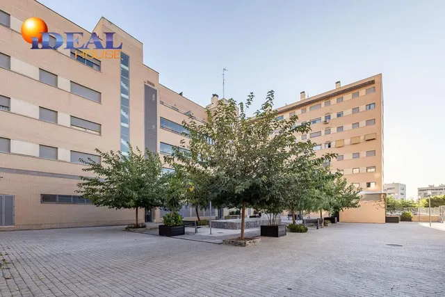 Ático dúplex en Campus de la Salud — 31