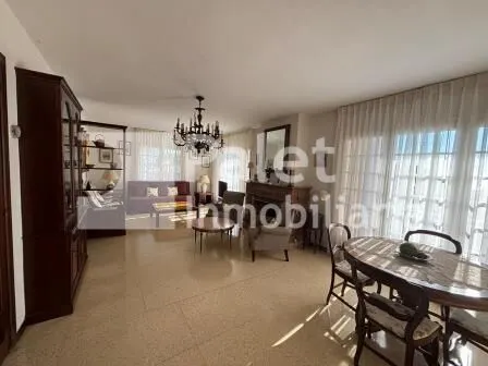Espectacular casa con piscina y jardín en Vilassar de Dalt — 11