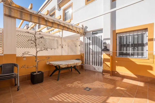HUERCAL ALMERIA - LOS PINOS: TRIPLEX 4 DORMITORIOS + 3 BAÑOS + GARAJE SOTANO AMPLIO CON BODEGA + PATIO — 8