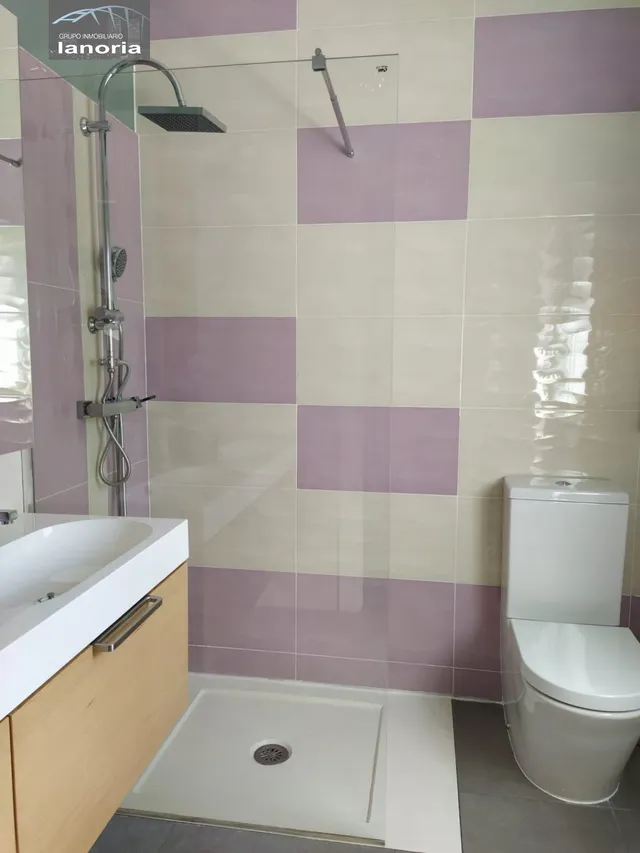 Grupo la Noria Vende Chalet Urbano de 370m2 a pocos km de Albacete. — 43