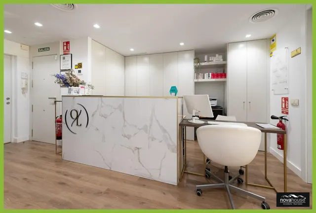 Piso exterior junto el corte ingles – actualmente acondicionado como clinica. — 6