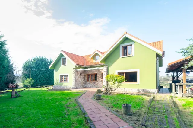 Casa con encanto y gran finca en un entorno privilegiado, a  - foto 2