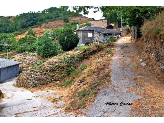 Casa de piedra en Piedrafita do Courel
