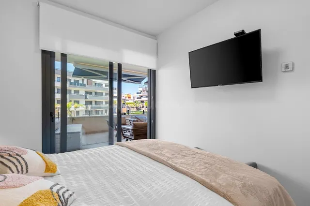 APARTAMENTO DE 2 DORMITORIOS Y 2 BAÑOS EN PUNTA PRIMA (ORIHUELA COSTA) — 17