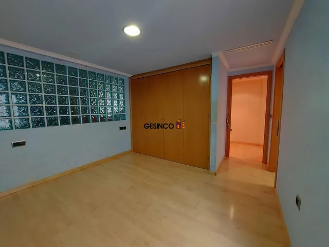 PISO EN TERCERA PLANTA EN BUEN ESTADO. CENTRO!! — 13