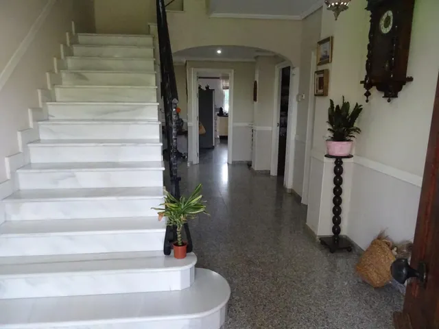 Casa o chalet independiente en carretera del aeropuerto — 30