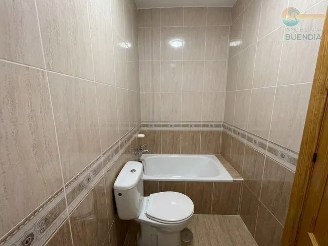 Triplex en bahia con amplias terrazas y plaza de parking — 18